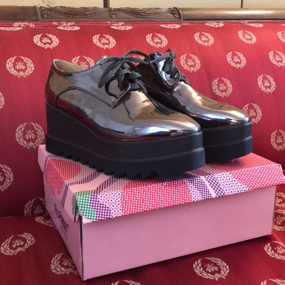 Metallic Pewter Platform Derbies